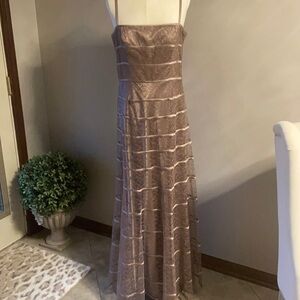 JS COLLECTION FORMAL / wedding LACE / SATIN OVERLAY LONG TANK DRESS  sz 10 TAUPE